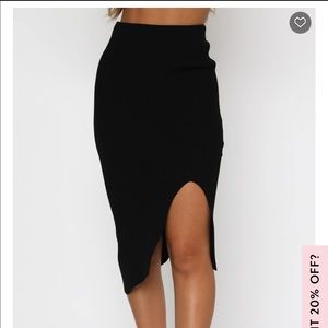 NWT With Confidence MIDI Skirt Black size XS
